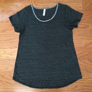 Lularoe Medium classic t